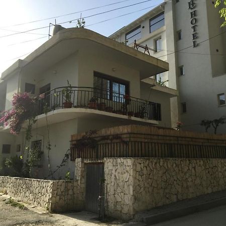 Private Apartment At Guest House Hektor & Aferdita Vlorë Εξωτερικό φωτογραφία