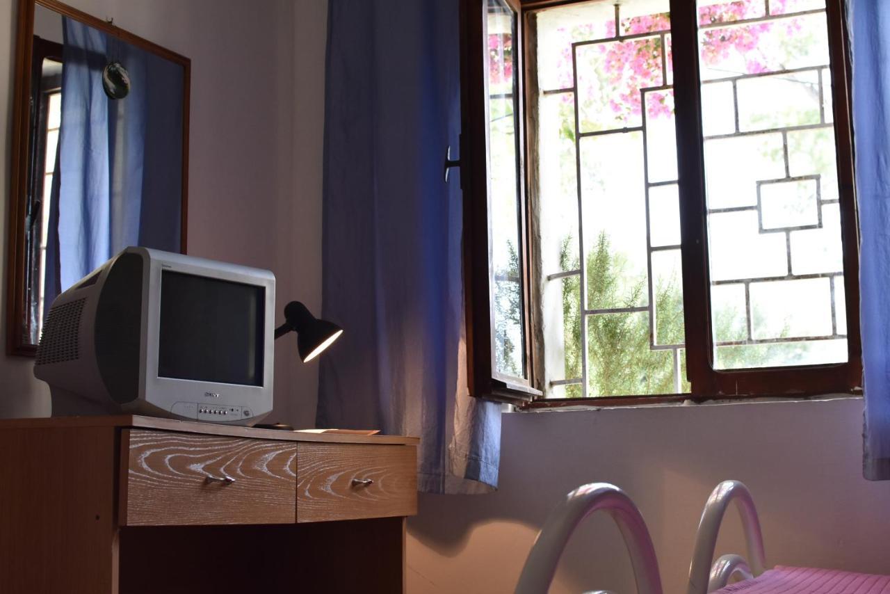 Private Apartment At Guest House Hektor & Aferdita Vlorë Εξωτερικό φωτογραφία